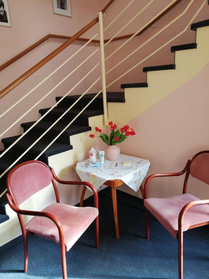 Apartmany Cesky Dvur Marianske Lazne Exterior foto