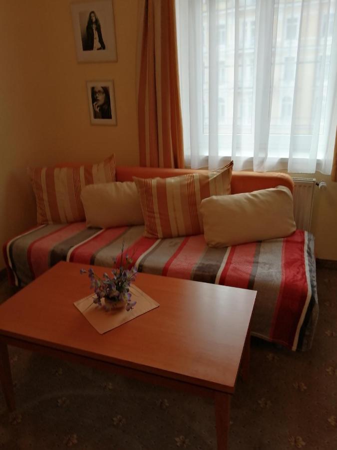 Apartmany Cesky Dvur Marianske Lazne Exterior foto