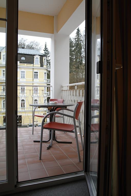 Apartmany Cesky Dvur Marianske Lazne Quarto foto